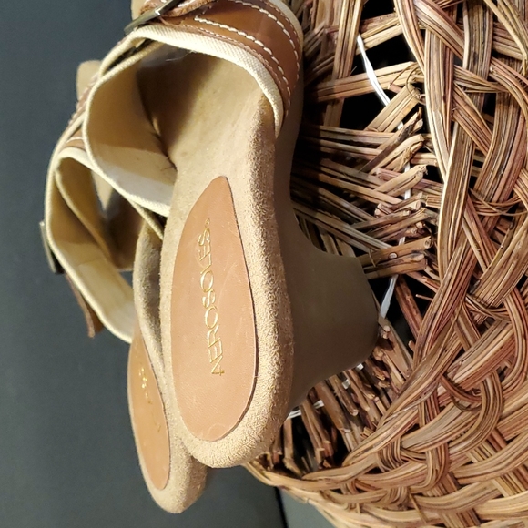 AEROSOLES Algebra sandals heels tan leather strappy womens 7M - Picture 3 of 7